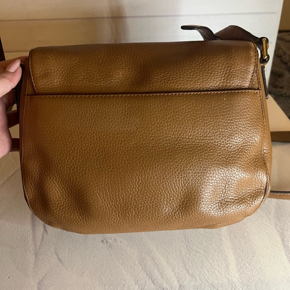 Michael Kors Crossbody, pebble, leather snap closure color acorn/ brown - Picture 6 of 16